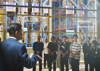 智慧农业书院师生共访智慧牧业产业基地